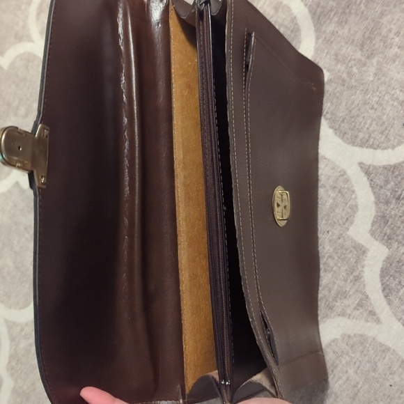 Vintage Brown Leather Briefcase - Picture 8 of 9